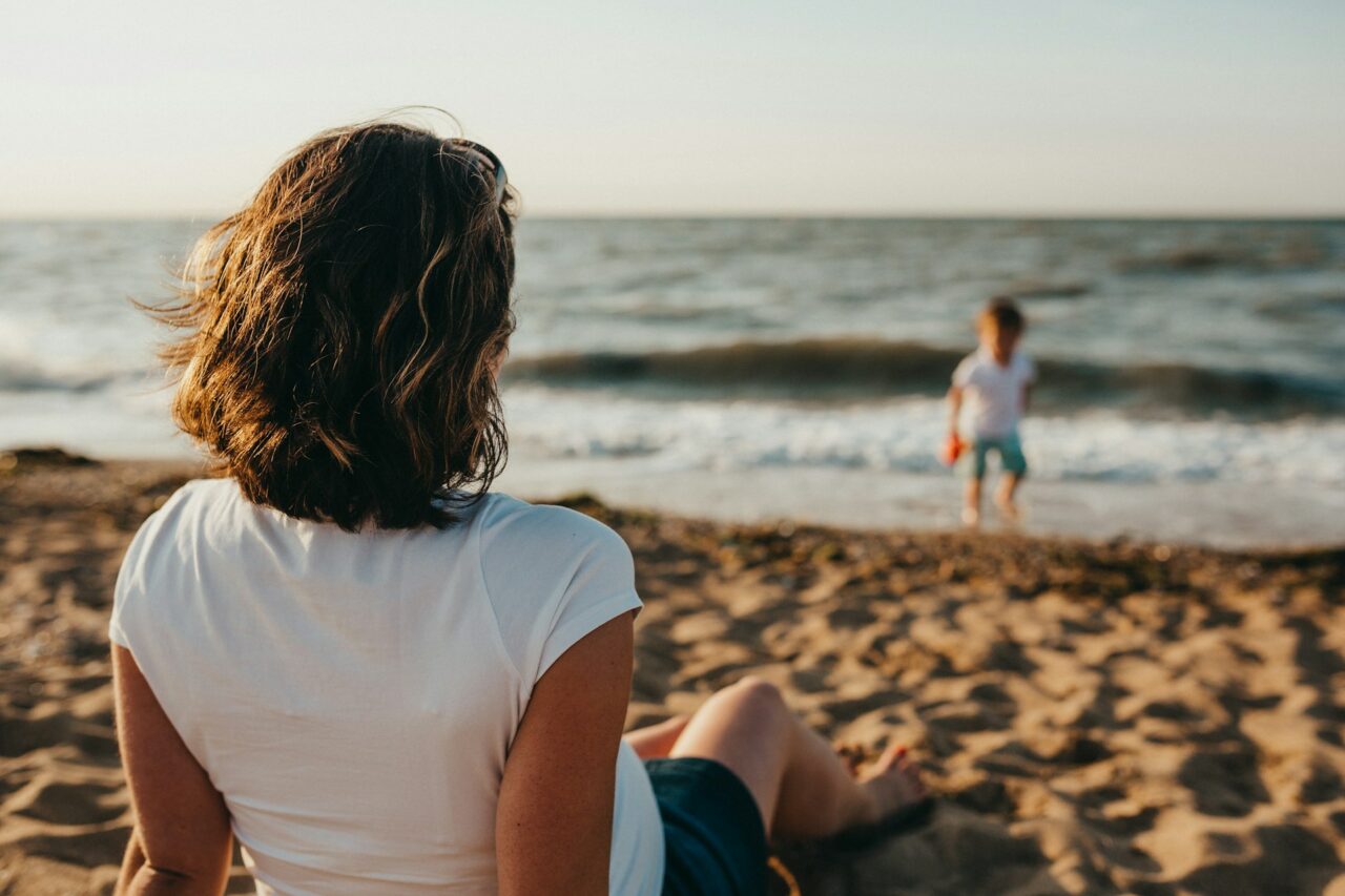 The Experience of Consuming Treasure Coast Mushrooms During a Day at the Beach